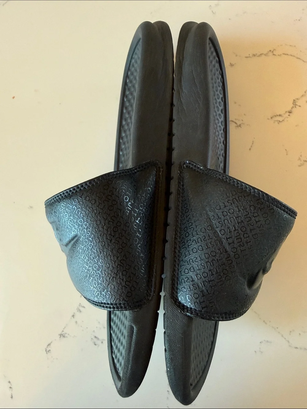 Nike Benassi JDI slides sandals in triple black Color men’s size 7