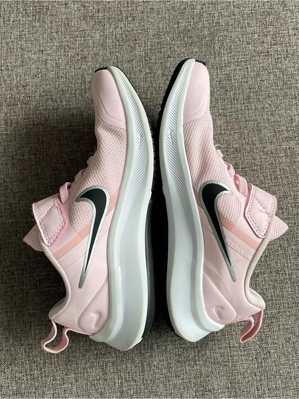 Nike star runner