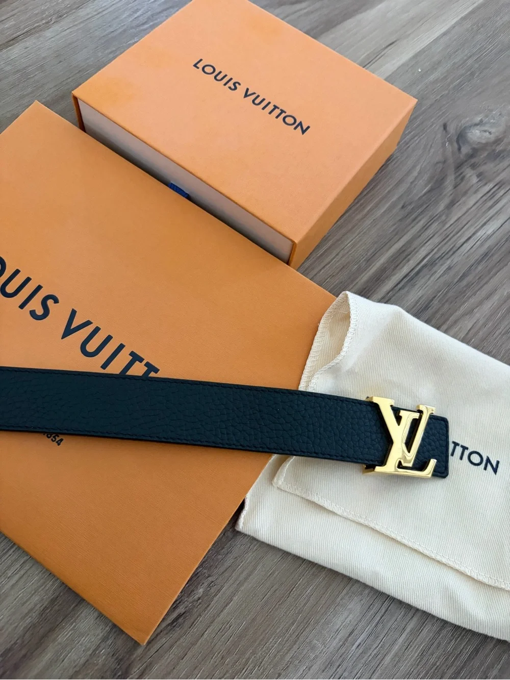 Louis Vuitton signature lv