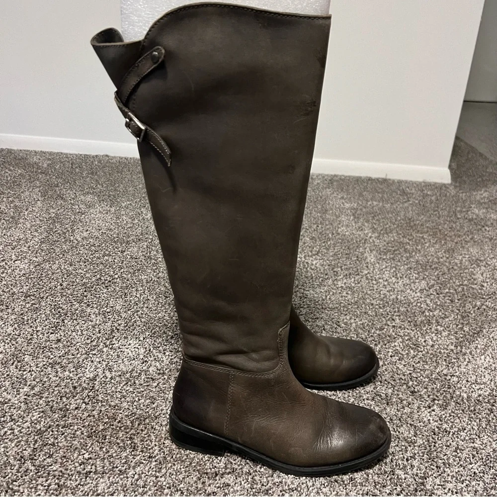 Vince Camuto fabric type