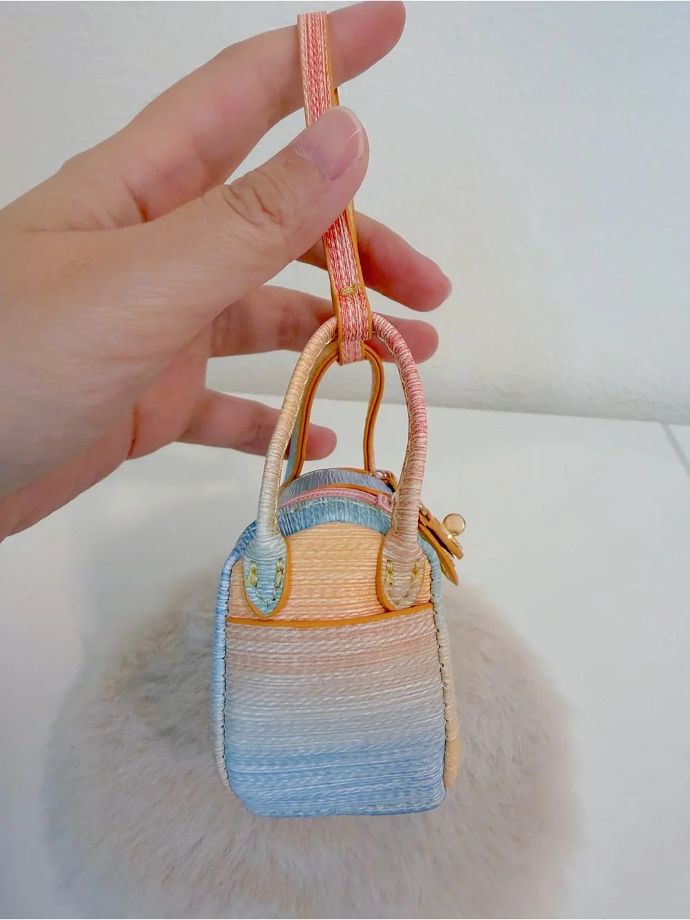 N/A mini woven