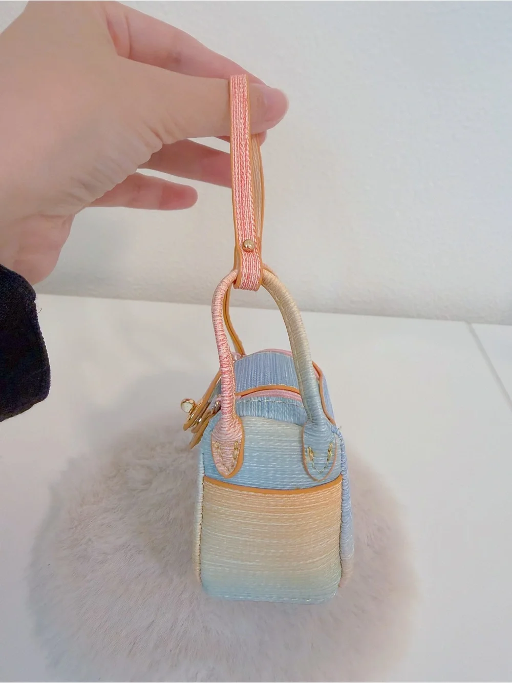 N/A mini woven