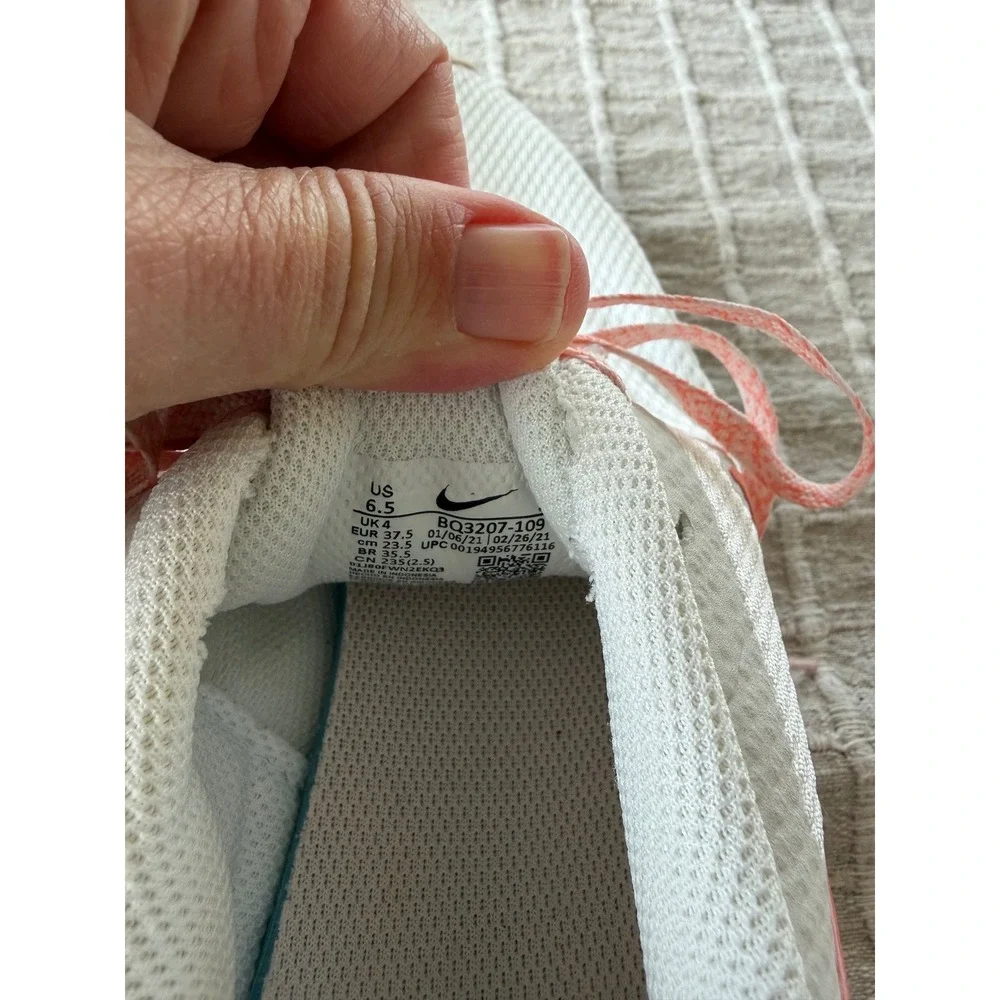 Nike excellent size