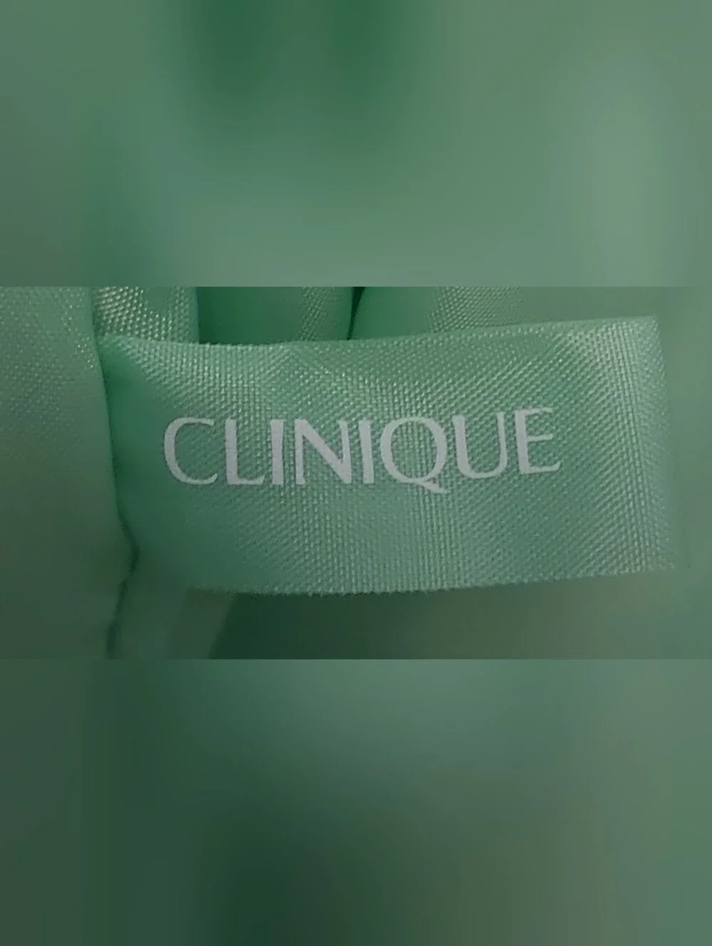 Clinique silver quilted