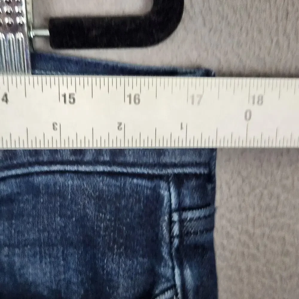 Banana Republic brand banana