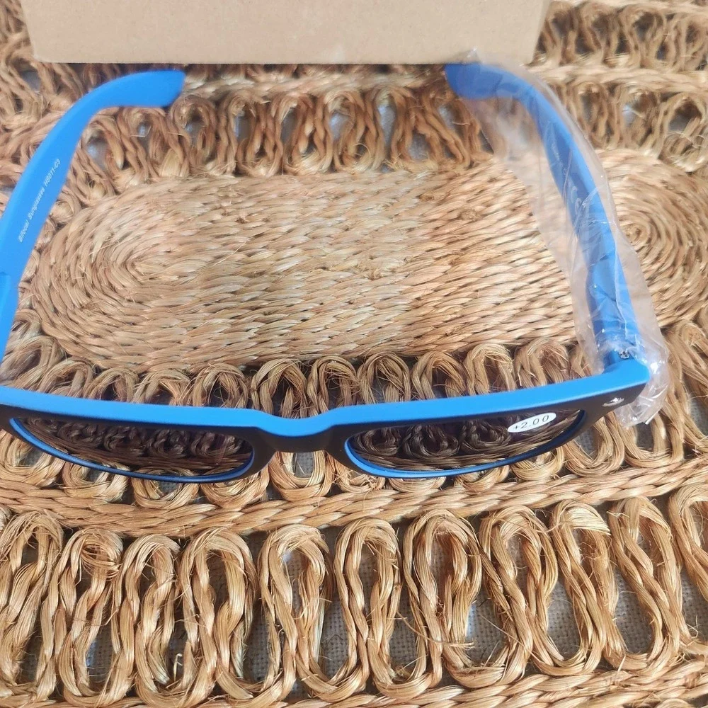 The Unbranded Brand product lot