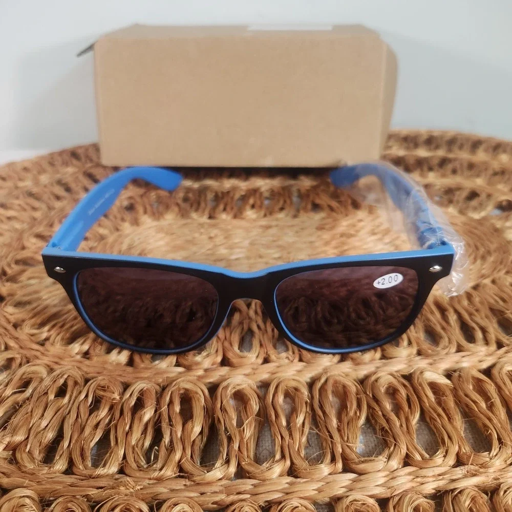 The Unbranded Brand product lot