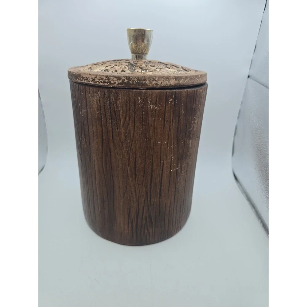 Vintage Cookie Jar with Apple Design