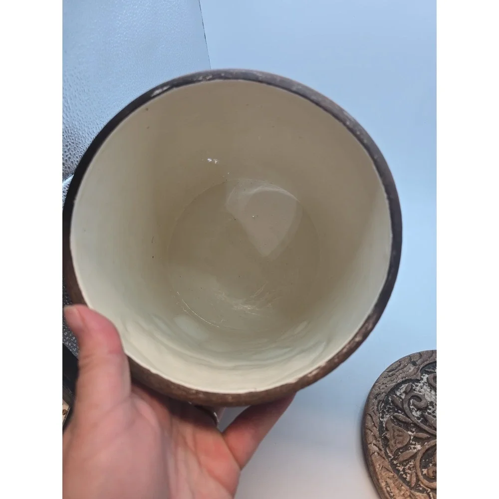 Vintage Cookie Jar with Apple Design