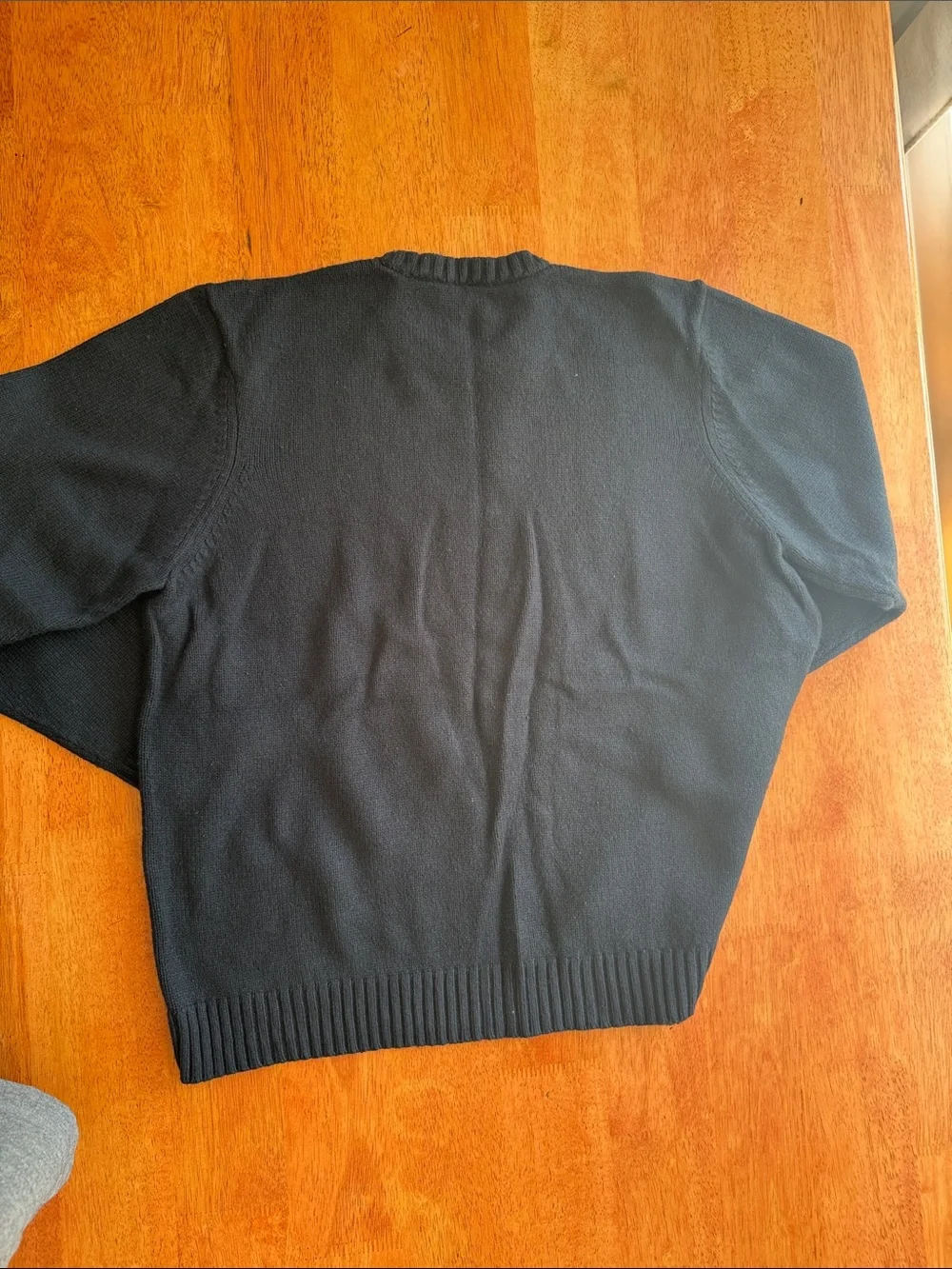 Old Navy classic crewneck