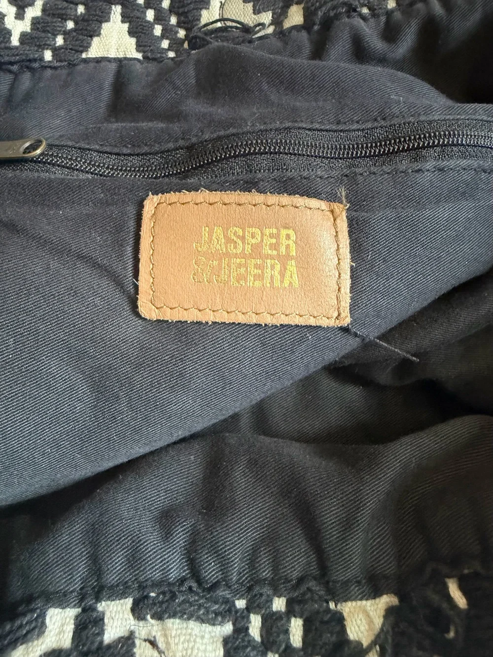 Jasper & Jeera yellow capacity patina
