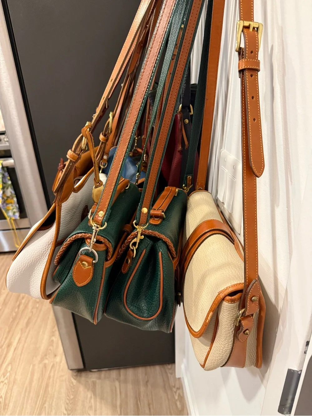 Dooney & Bourke please read