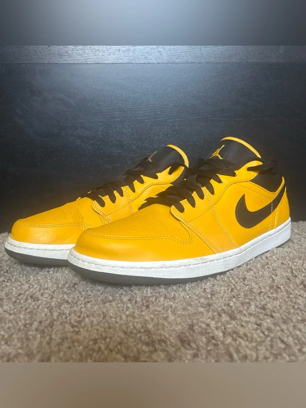 Nike low top