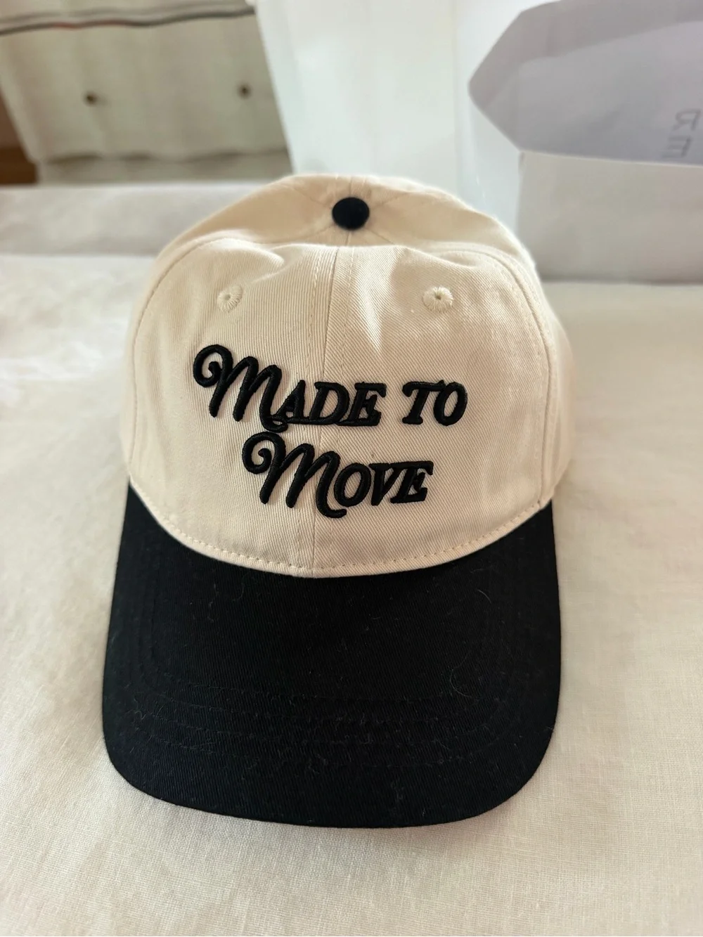 Made To Move Two-Tone Baseball Cap - Black & Cream