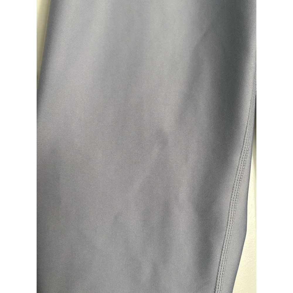 ALO Yoga waist 11