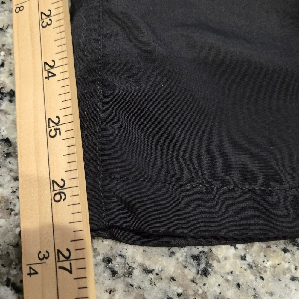 The North Face Hiking Pants Mens Large Short Black Excellent Lightweight Nylon