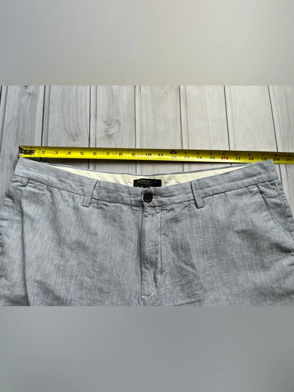 Banana Republic men’s banana