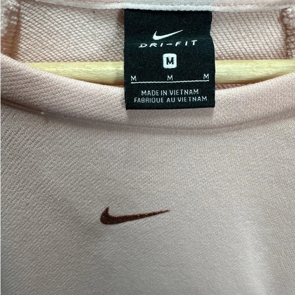 Nike women center