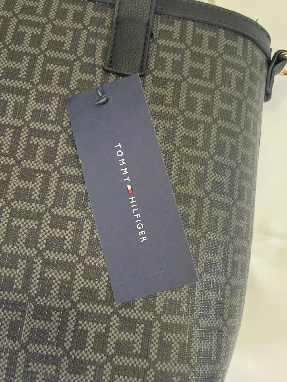 Tommy Hilfiger tommy hilfiger