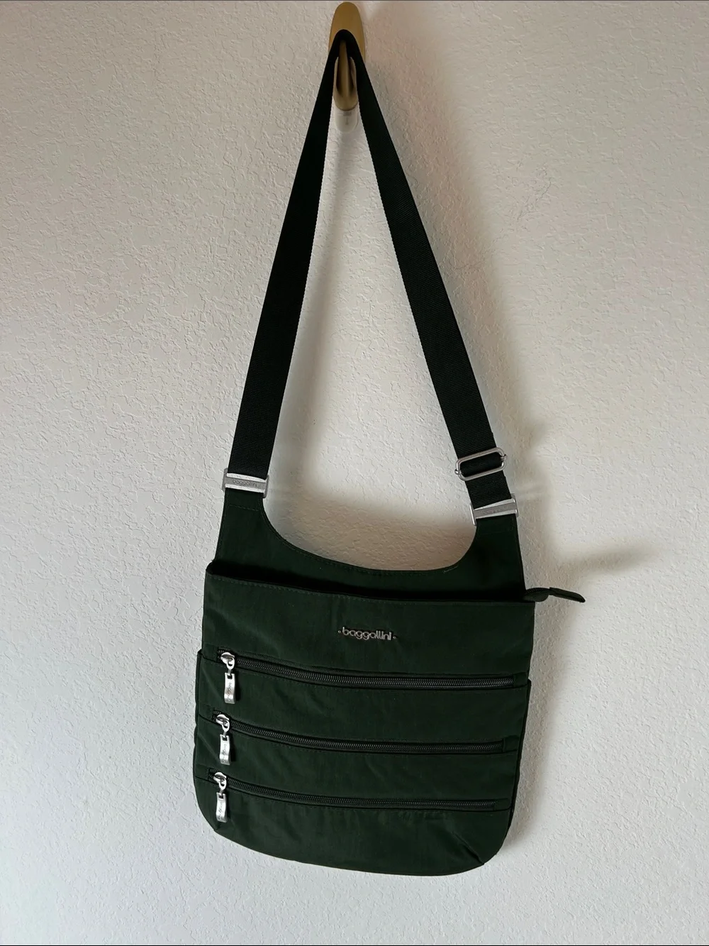 Baggallini  Big zipper Dark Green Crossbody Bag with Strap