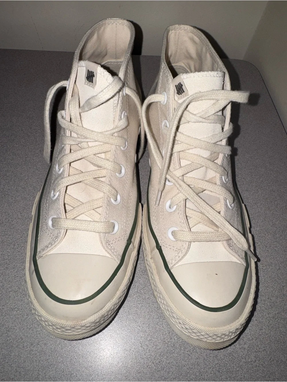 Converse unisex undefeated