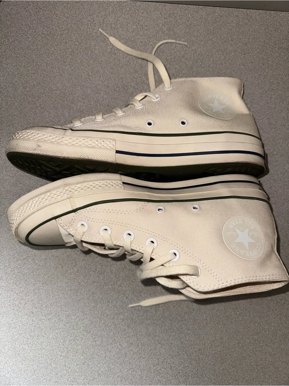 Converse unisex undefeated