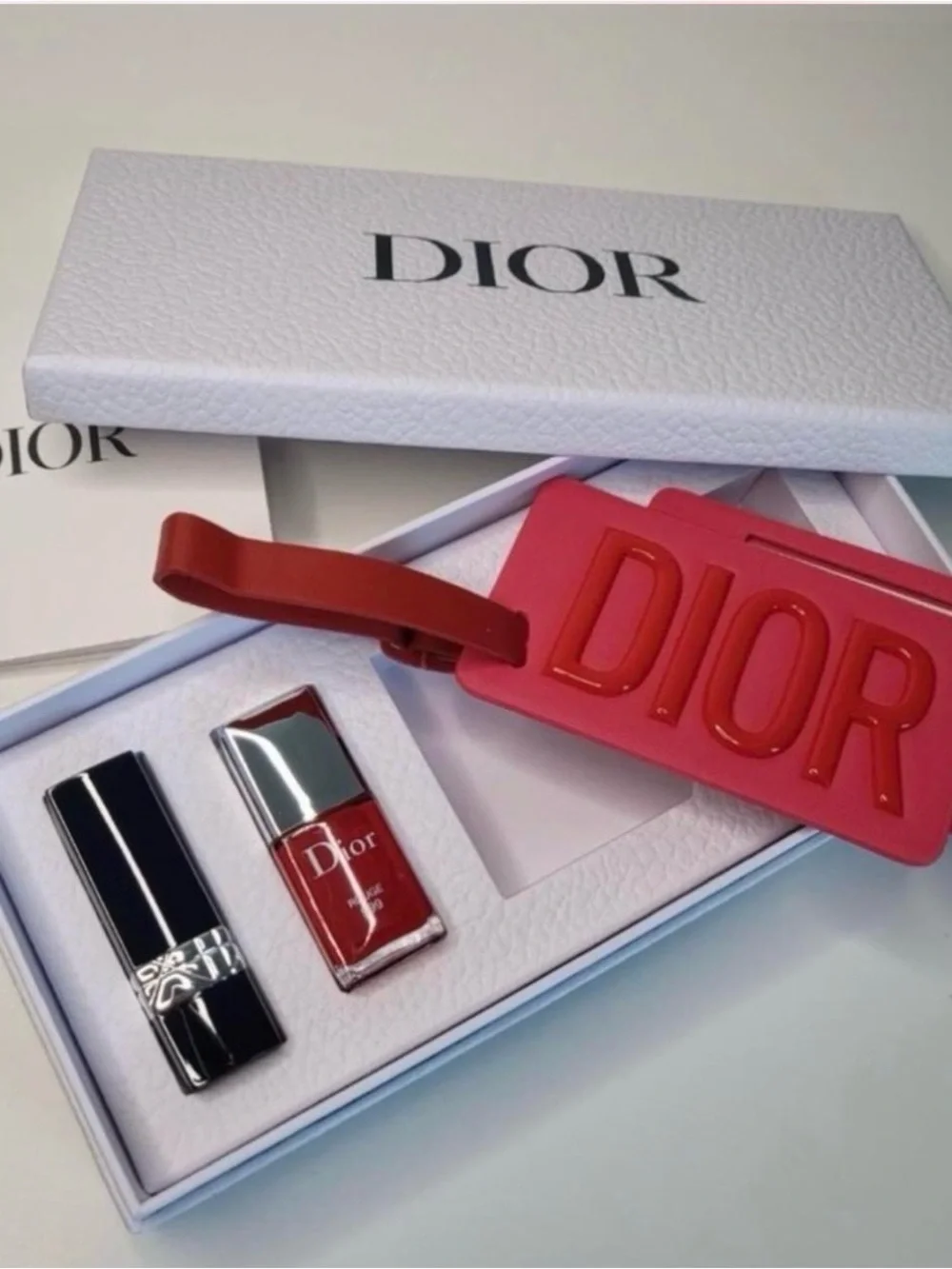 Dior pc travel