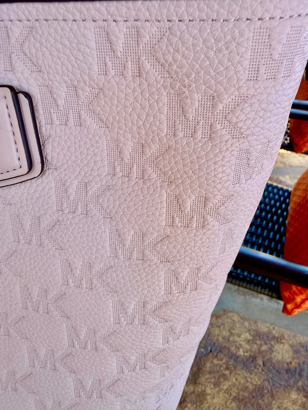 Michael Kors website hardware out