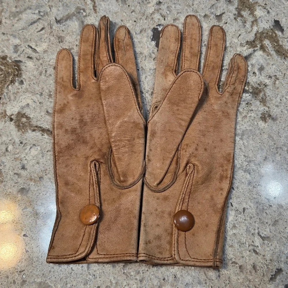 N/A vintage tan