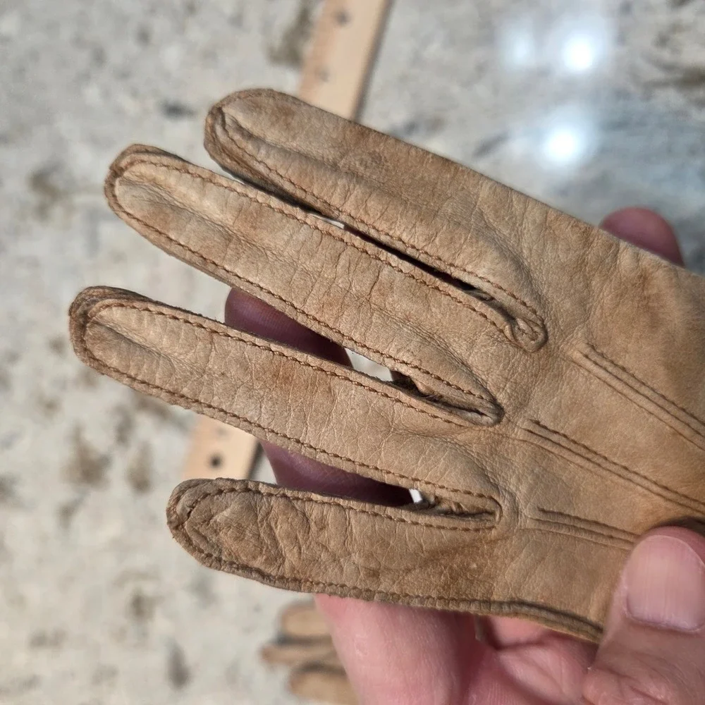 N/A vintage tan