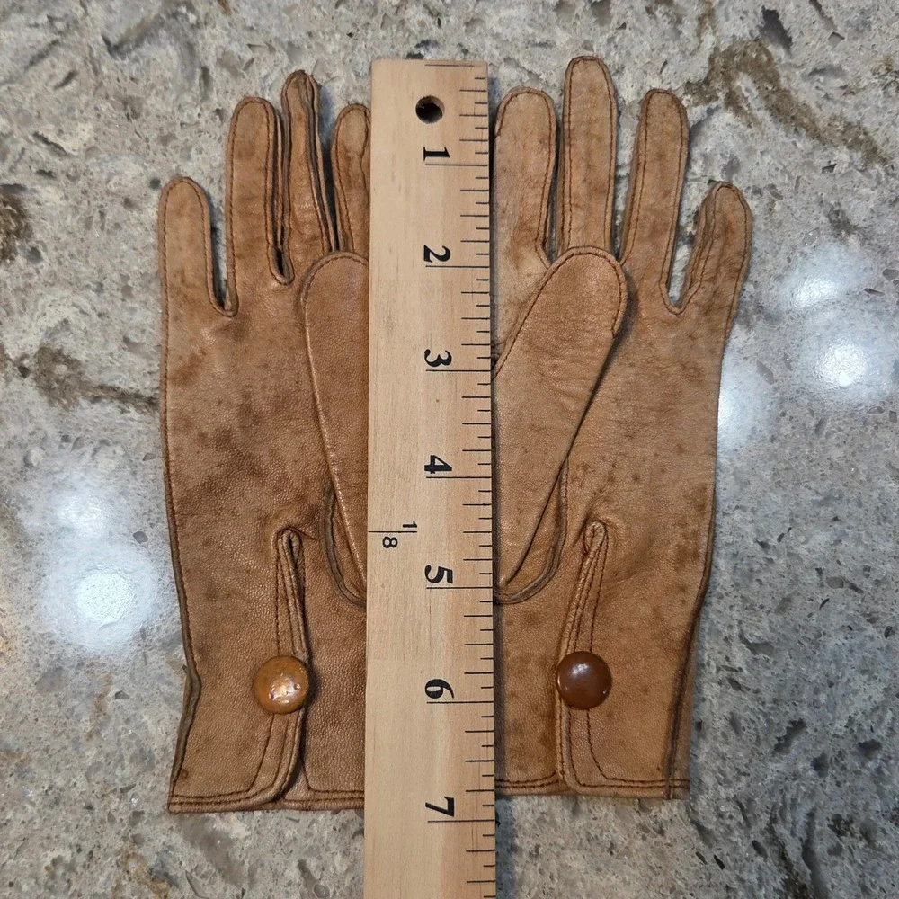 N/A vintage tan