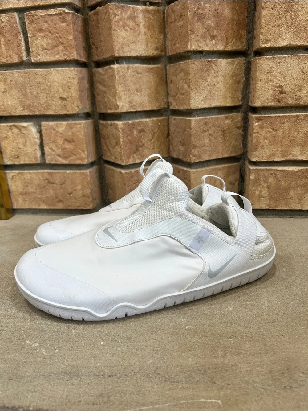 Nike Zoom Pulse CT1629-100 White Nursing Medical Men’s Shoes Size 11.5