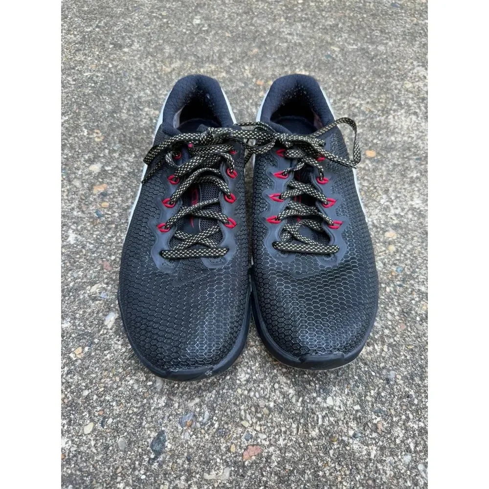 Nike Womens Metcon 5 Size 7.5 AO2982-076 Black Metallic X Gold Sneaker Shoes EUC