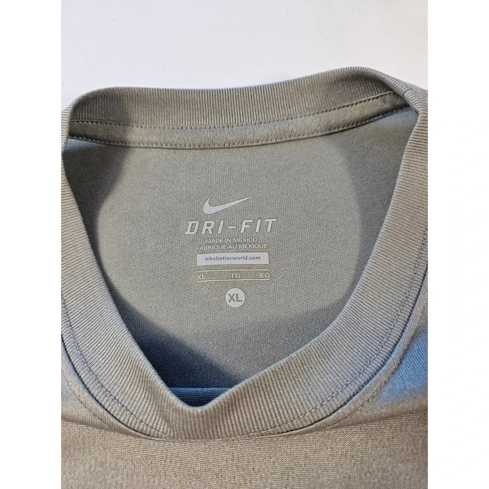 Nike youth xl