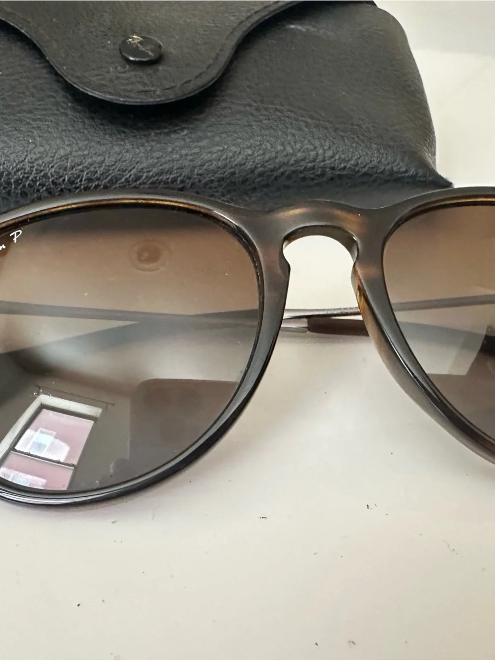 Ray-Ban stylish ray