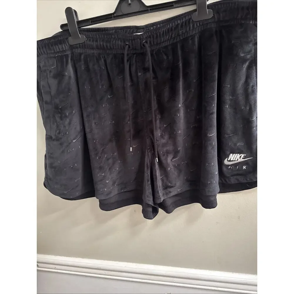 Women’s Nike Air Velour 3X Black AOP Print Midrise Shorts Size Velvet Logo 2”