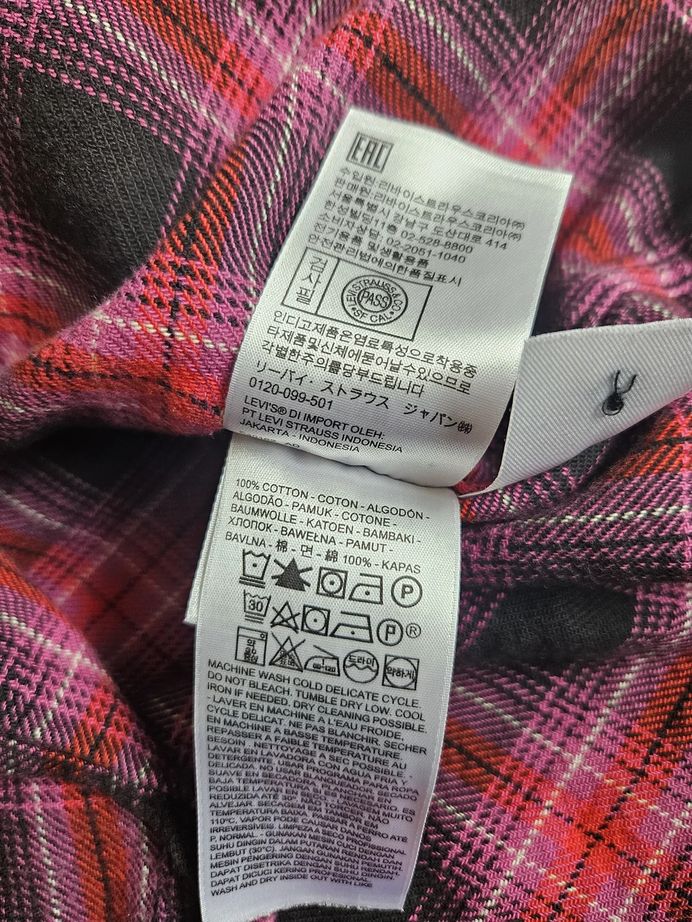 Levis classic plaid