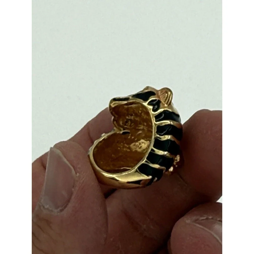 Unbranded gemstones as was