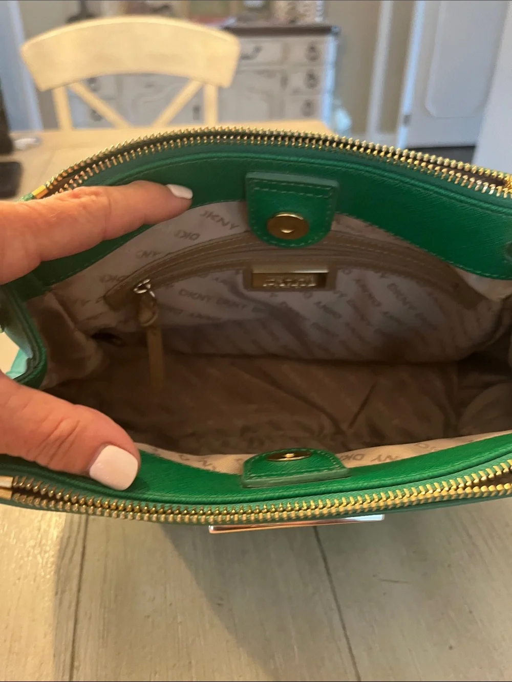 Dkny nwot compact
