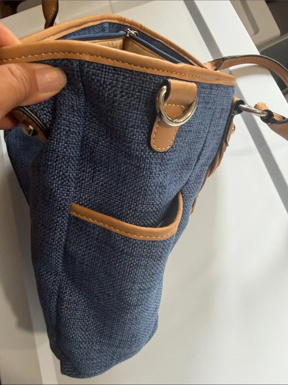 Gianni Bini color accents brand