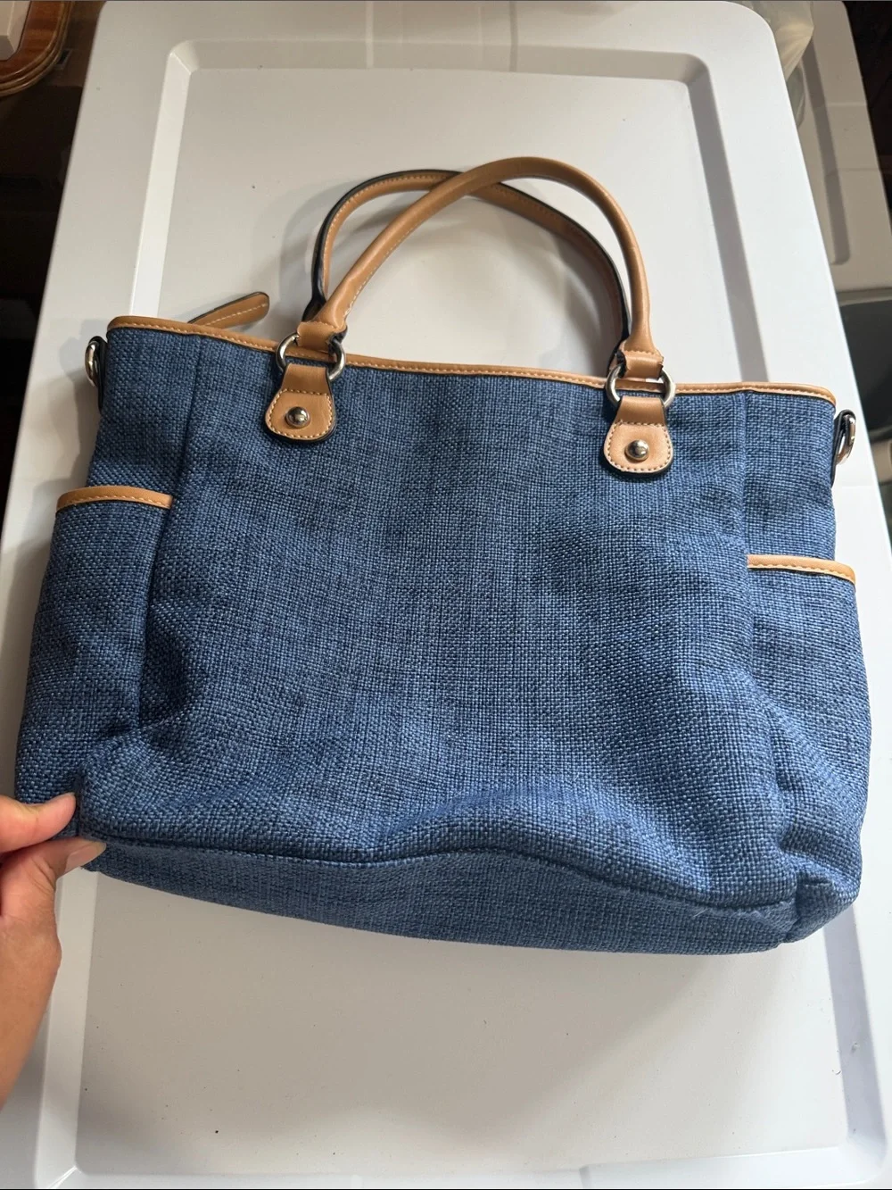 Gianni Bini wear accents