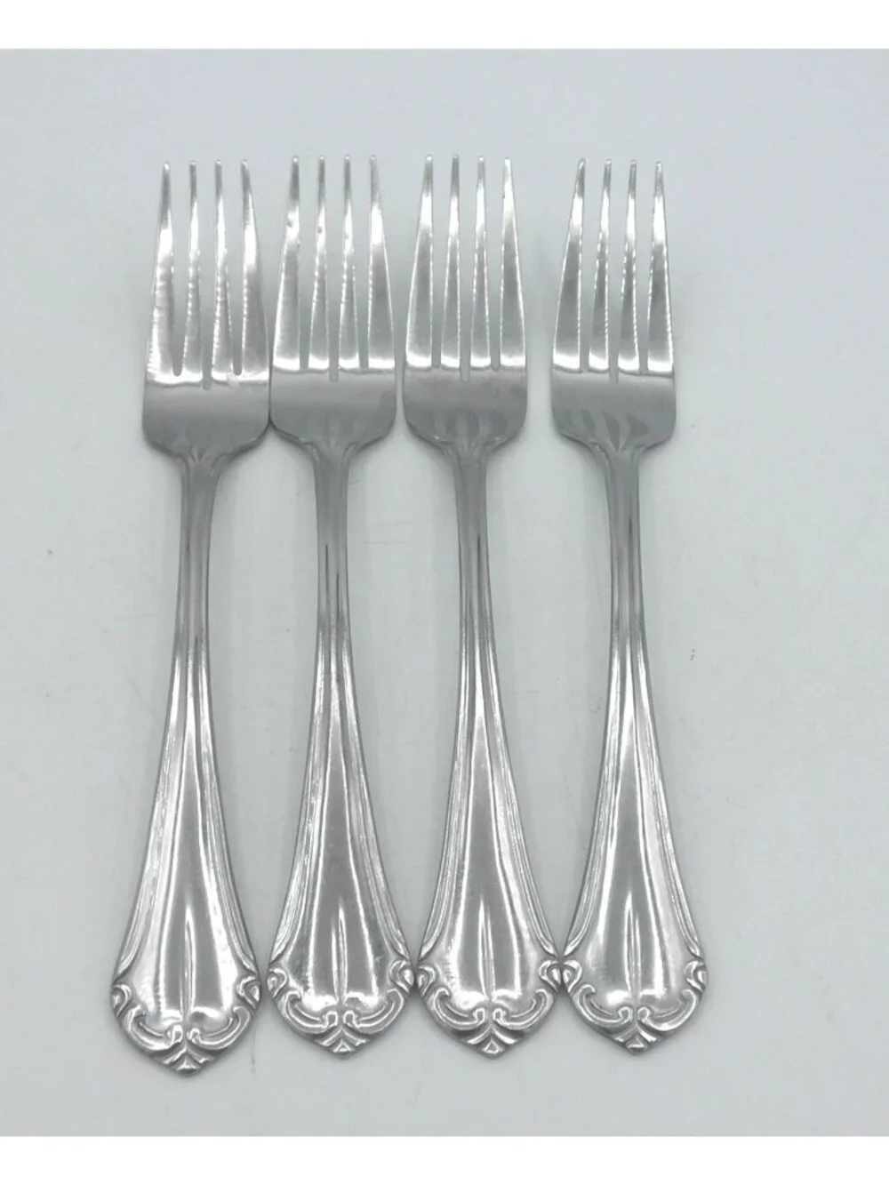 Charlotte Stainless by Gibson 7.5 Inch Dinner Forks set of 4 Pattern: GIACHA