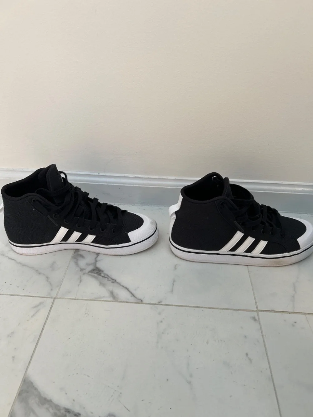 adidas good minimal