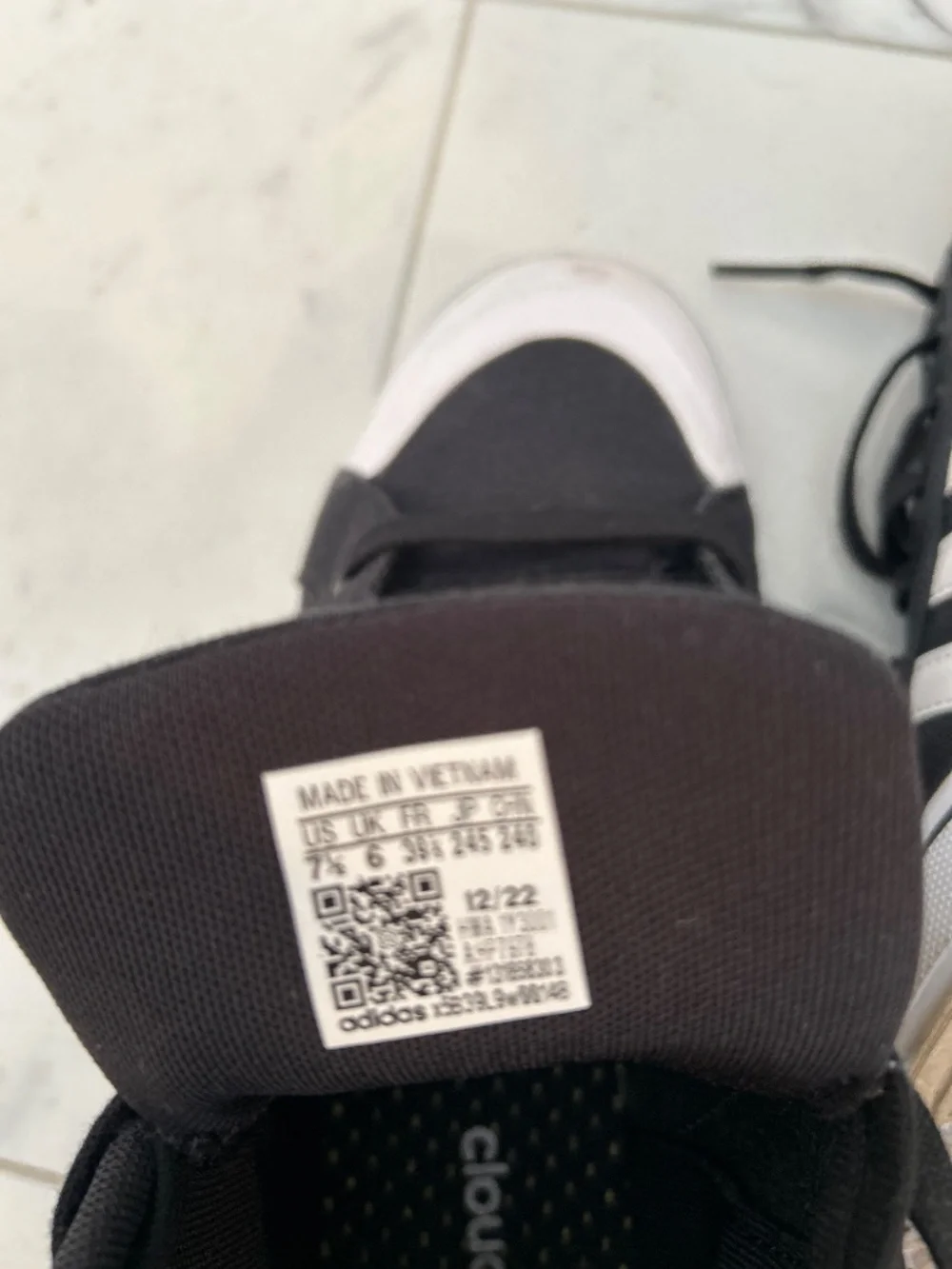 adidas good minimal