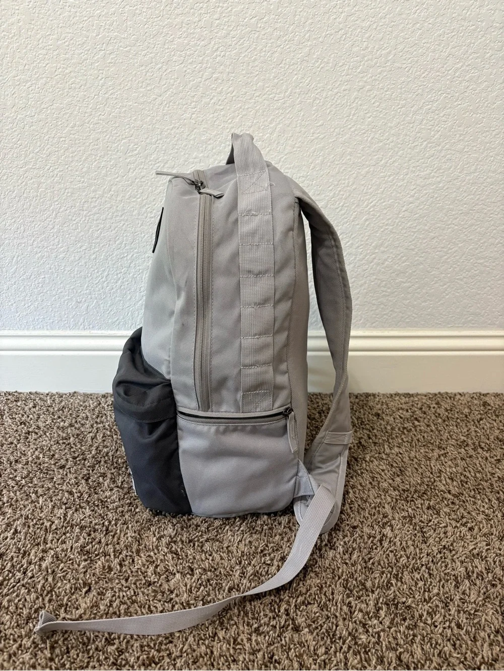 Nike simple backpack