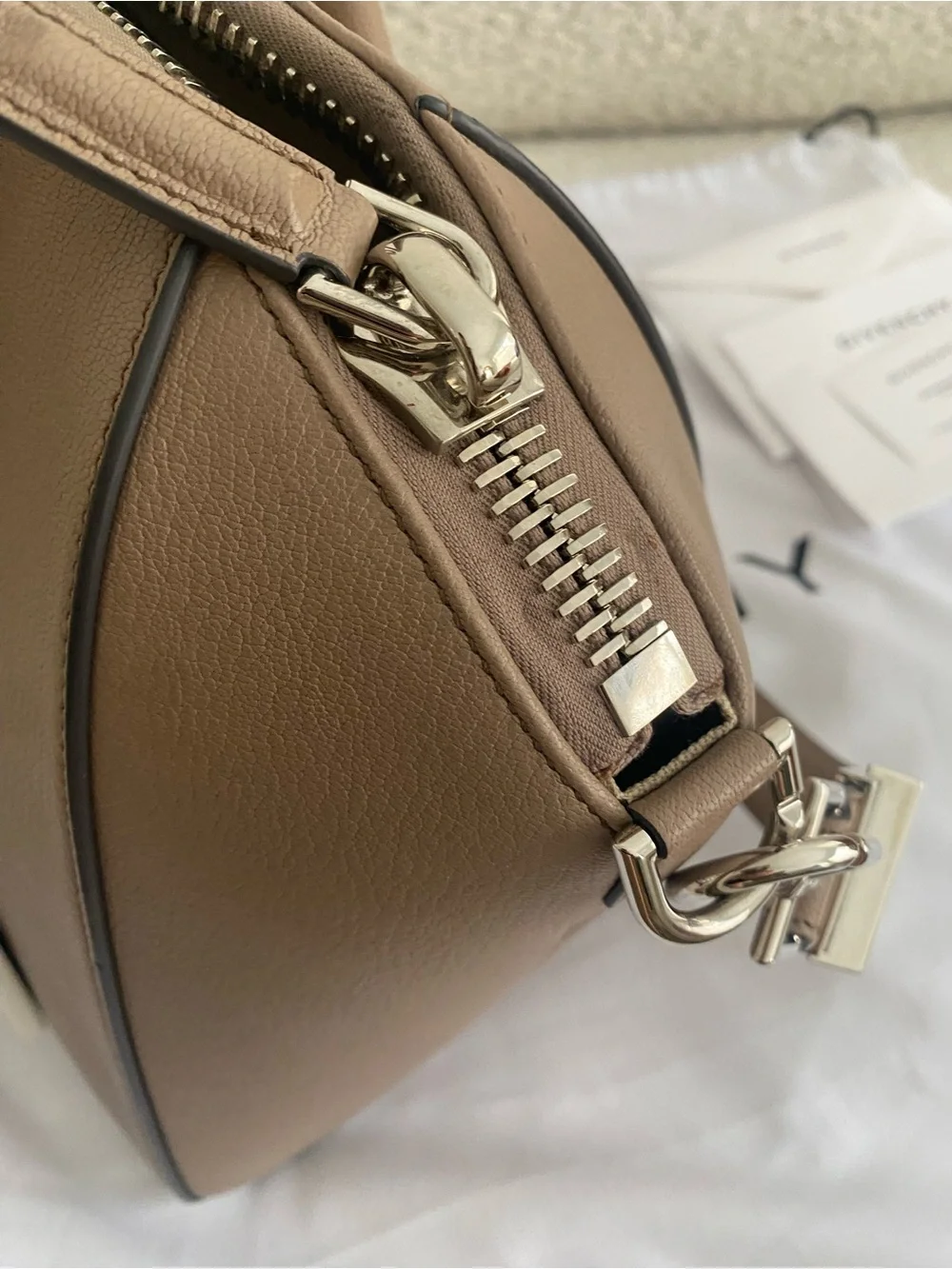 Givenchy Antigona Medium Sugar Linen Taupe Shoulder Top Handle Bag EUC