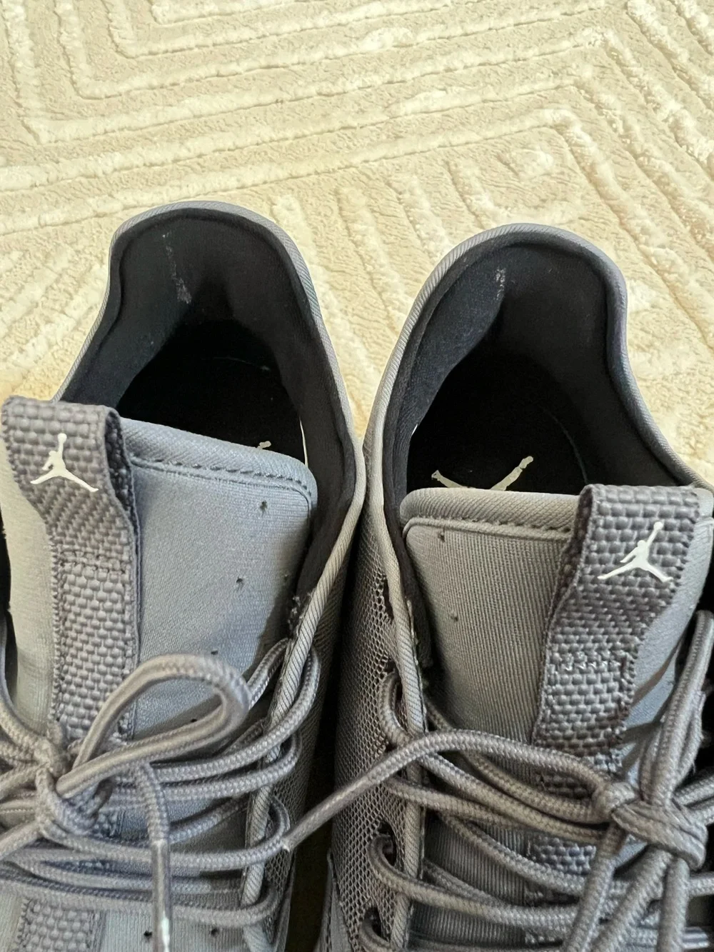 Nike Air Jordan Eclipse Men’s Size 9.5 Grey & White Mesh Sneakers 724010-005