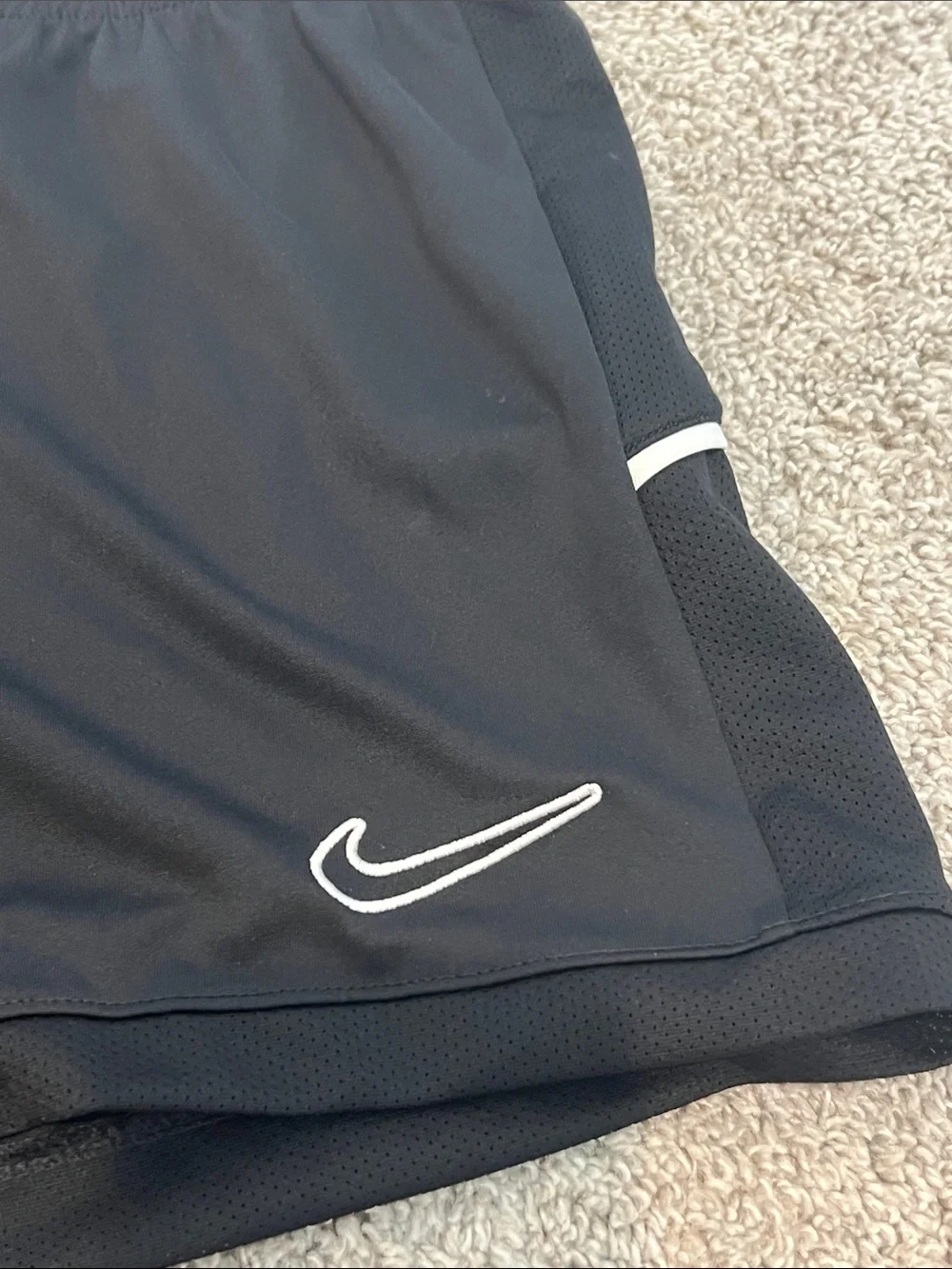 NWT Nike Dri-FIT Black 4” Running Shorts Women’s Small Athletic Training Gym