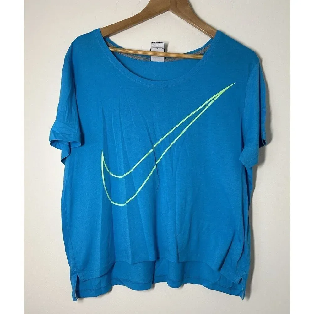 Nike Women Medium Activewear Top Blue Short Sleeve Scoop Neck Swoosh