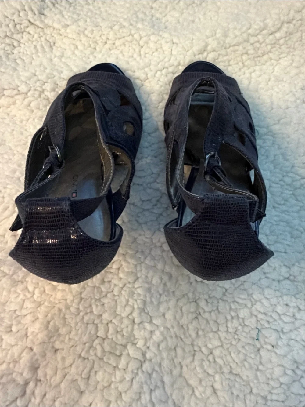 Bandolino elegant navy